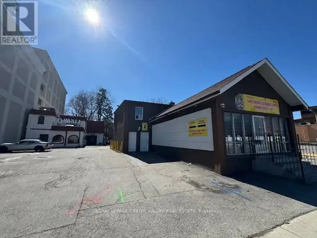 23 George Street N, Brampton (Downtown Brampton)